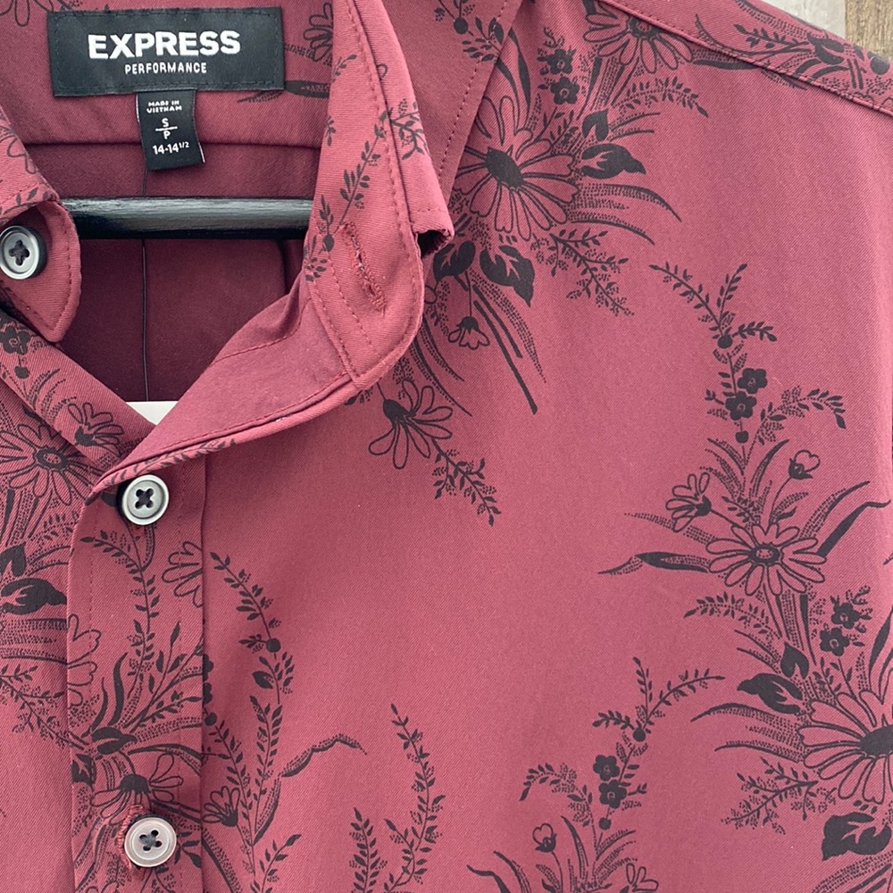 Express Performance Shirt Small